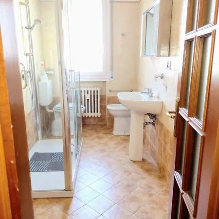 Maison d'hôtes Affittacamere Di Andrea Bertolino Anzola dell'Emilia